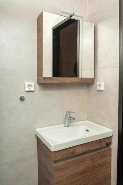 Flat In Athens Next To Metro St! Apartment Luaran gambar